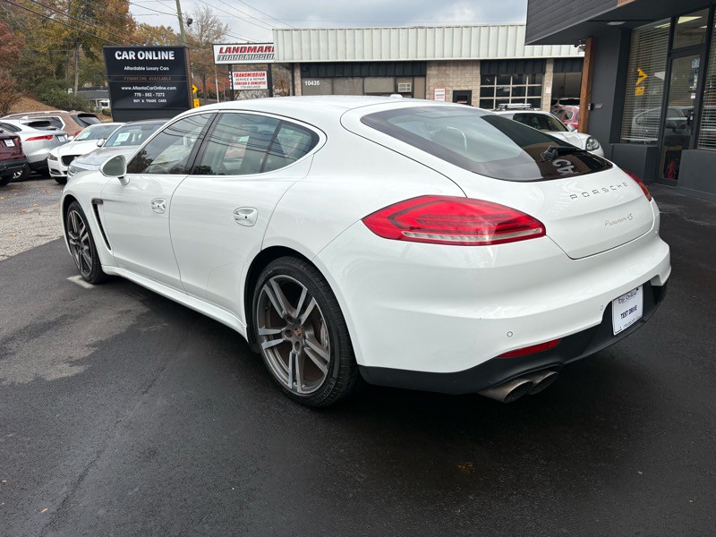 2014 Porsche Panamera Image 7