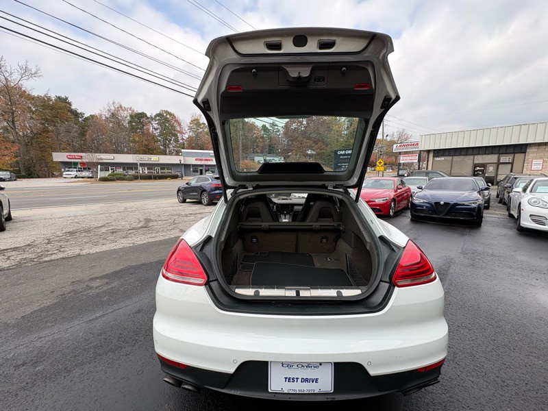 2014 Porsche Panamera Image 11