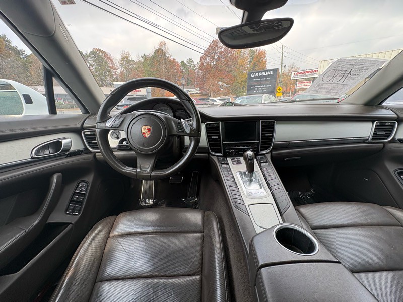 2014 Porsche Panamera Image 20