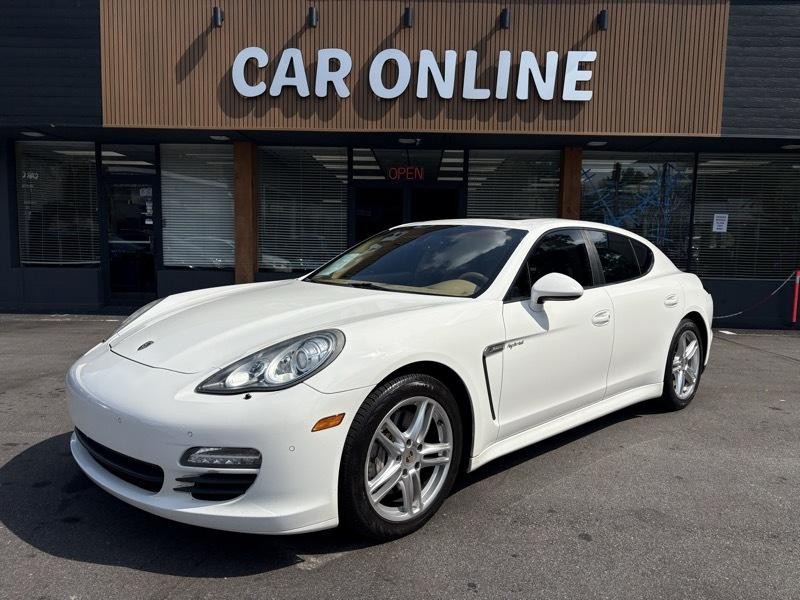 2012 Porsche Panamera Image 1