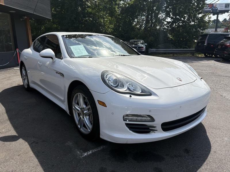 2012 Porsche Panamera Image 3