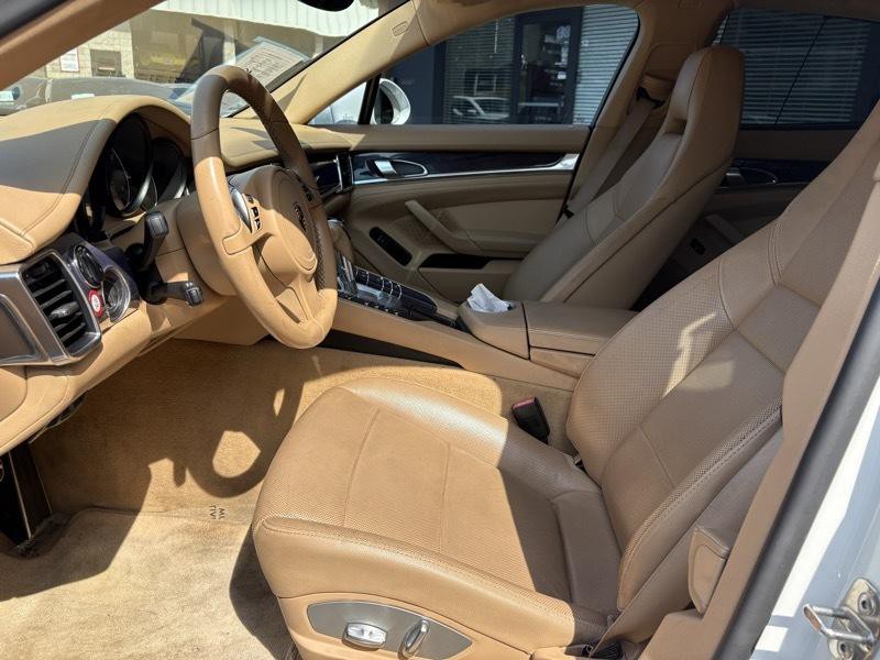 2012 Porsche Panamera Image 15