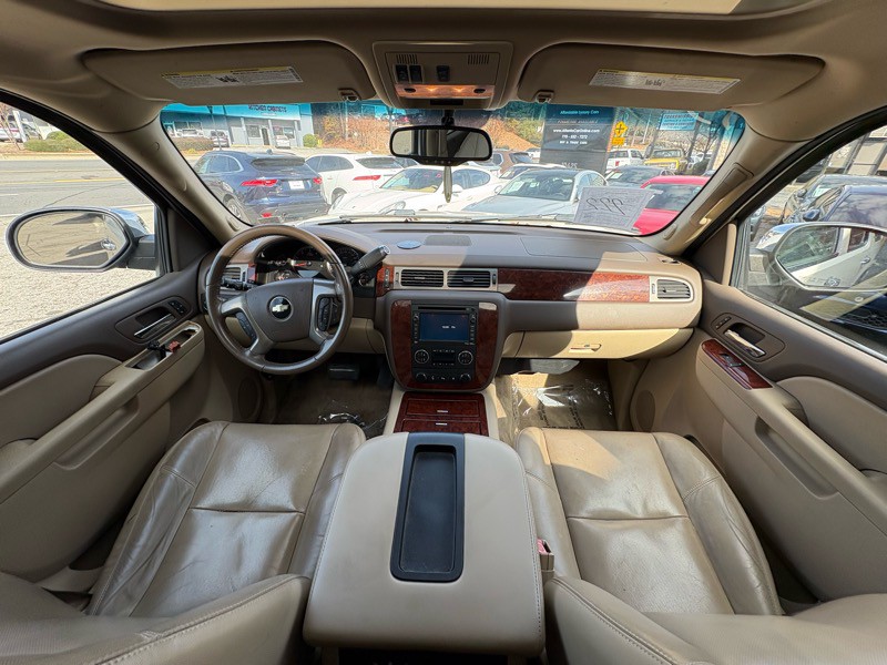 2010 Chevrolet Tahoe Image 12