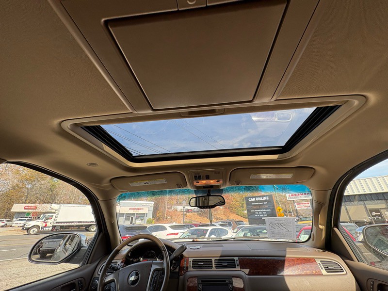 2010 Chevrolet Tahoe Image 13