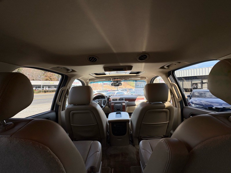 2010 Chevrolet Tahoe Image 15