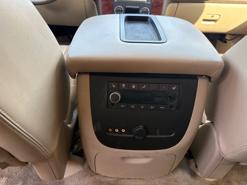 2010 Chevrolet Tahoe Image 16