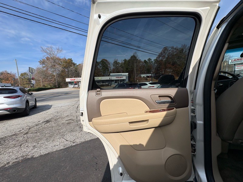 2010 Chevrolet Tahoe Image 24
