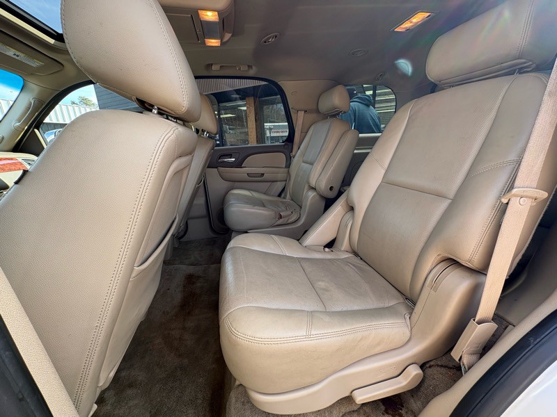 2010 Chevrolet Tahoe Image 25