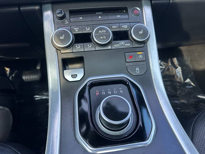 2016 Land Rover Range Rover Evoque Image 17