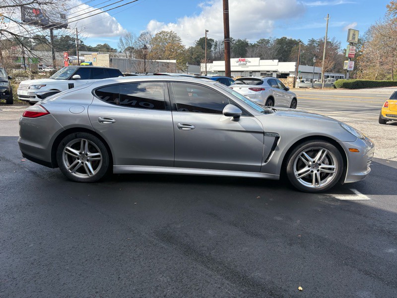 2012 Porsche Panamera Image 3