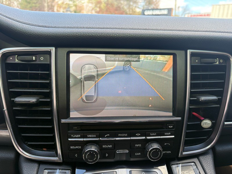 2012 Porsche Panamera Image 15