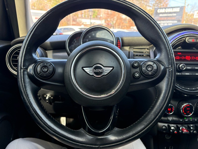 2016 MINI Cooper Image 10