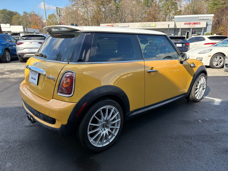 2007 MINI Cooper Image 5