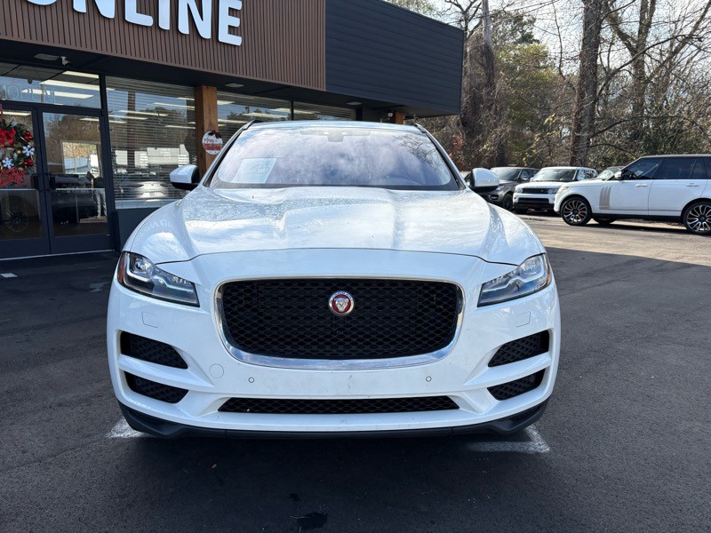 2017 Jaguar F-PACE Image 2