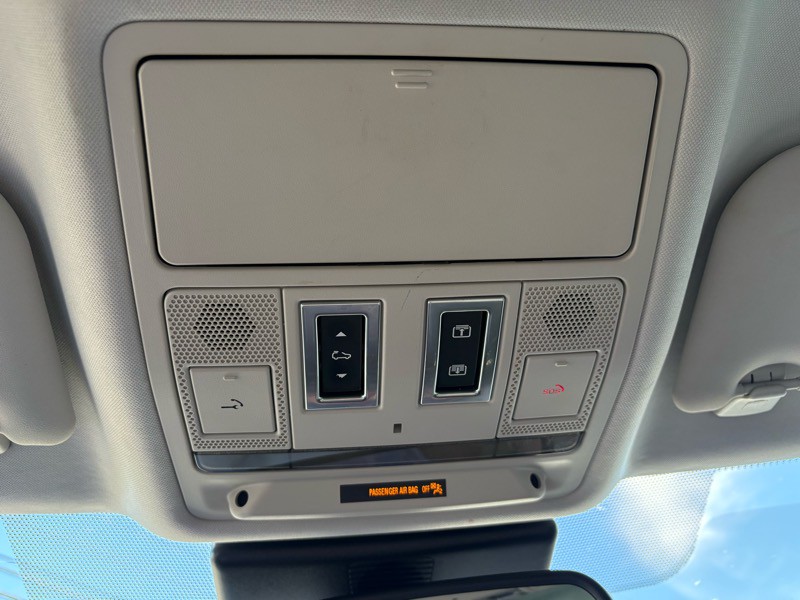 2017 Jaguar F-PACE Image 18