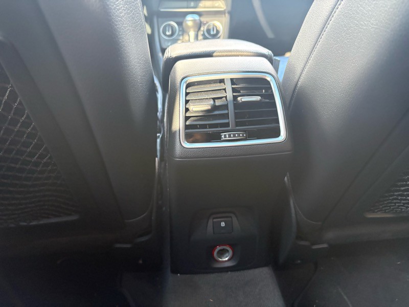 2016 Audi Q3 Image 24