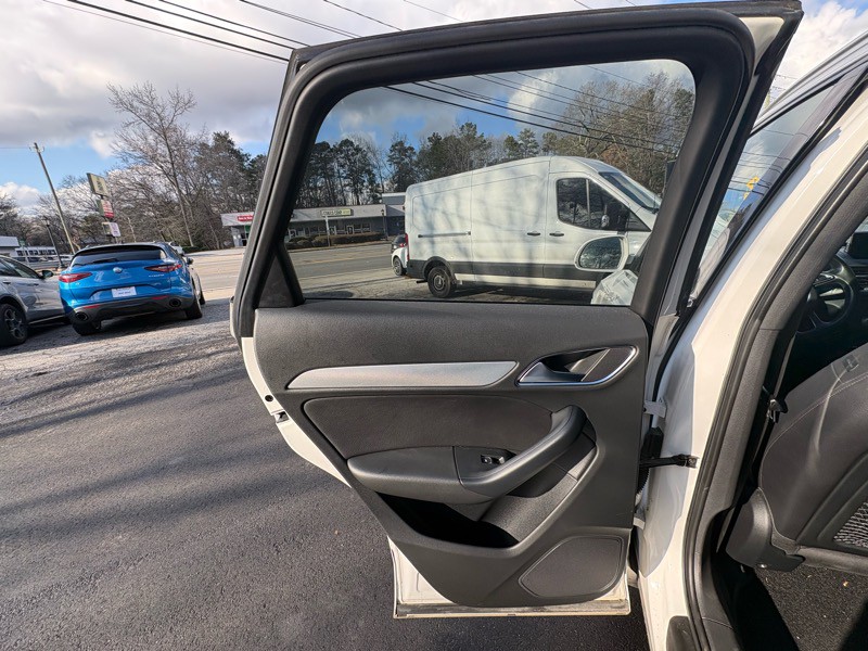 2016 Audi Q3 Image 25