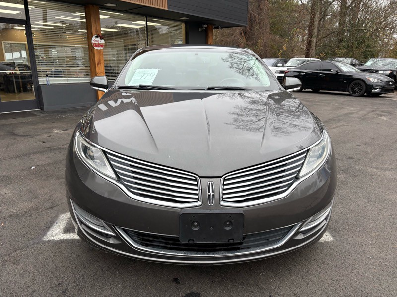 2016 Lincoln MKZ Image 2