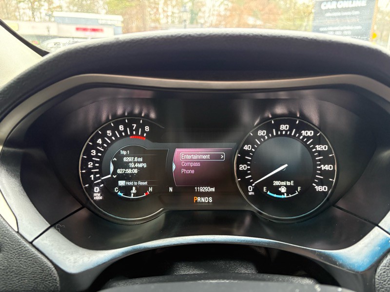 2016 Lincoln MKZ Image 13