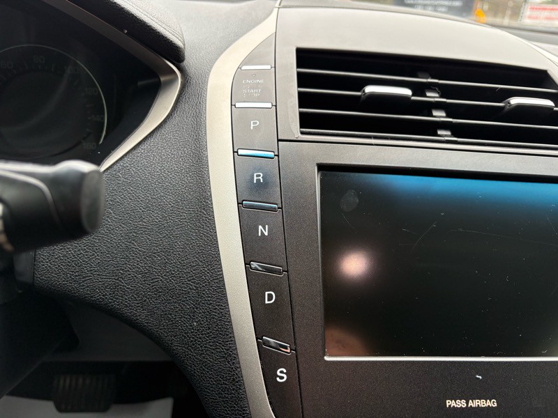 2016 Lincoln MKZ Image 14