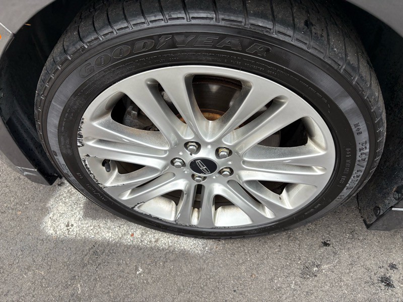 2016 Lincoln MKZ Image 28