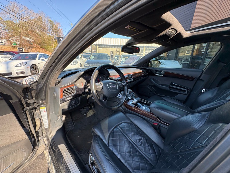 2013 Audi A8 Image 9