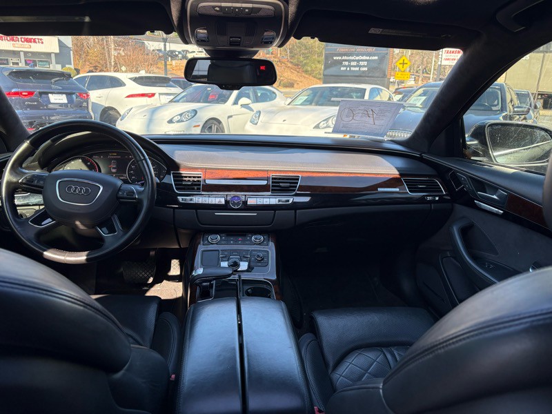 2013 Audi A8 Image 12