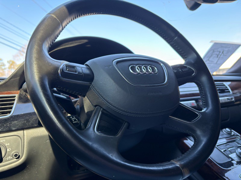 2013 Audi A8 Image 16