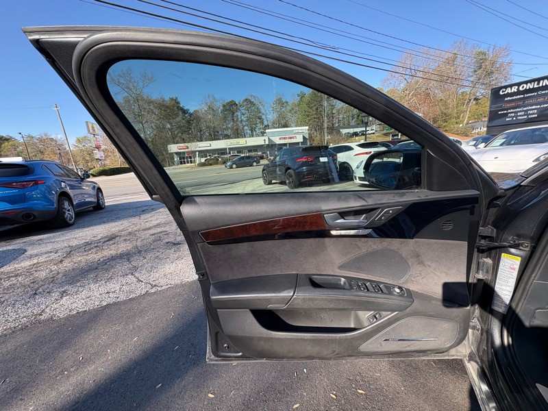 2013 Audi A8 Image 18