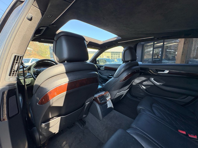 2013 Audi A8 Image 22
