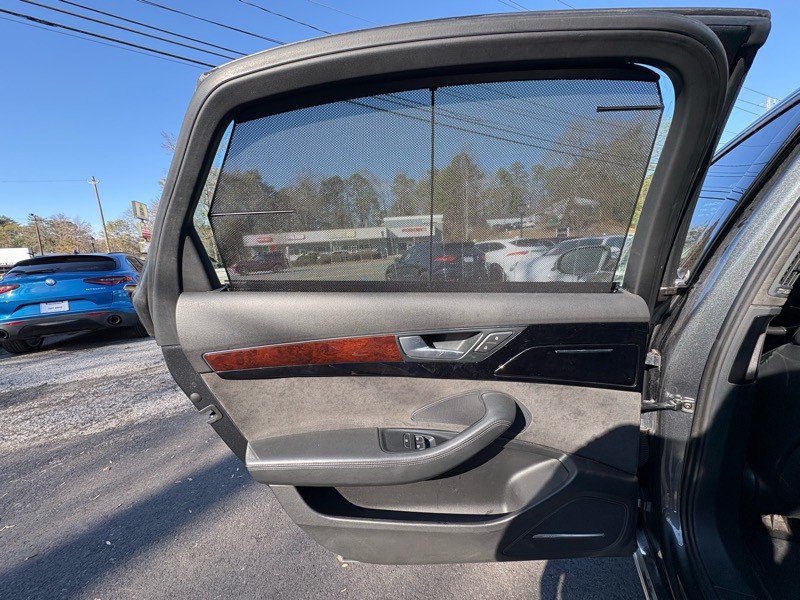 2013 Audi A8 Image 24