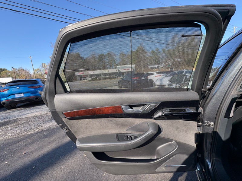 2013 Audi A8 Image 25