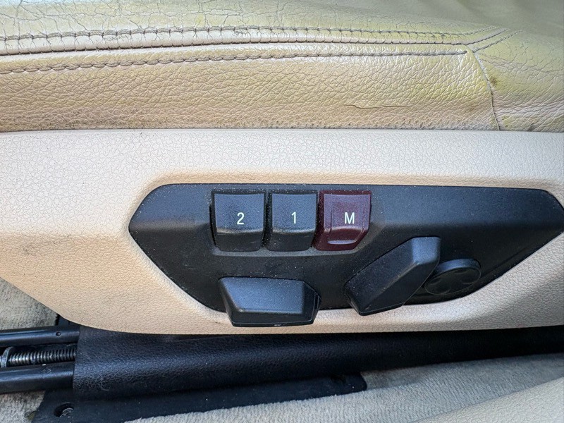 2014 BMW 3 Series Image 20