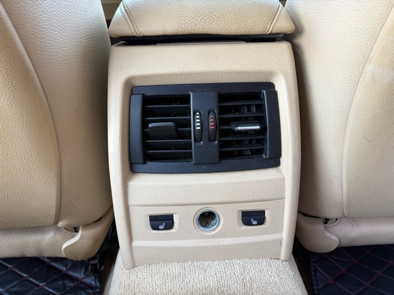 2014 BMW 3 Series Image 23