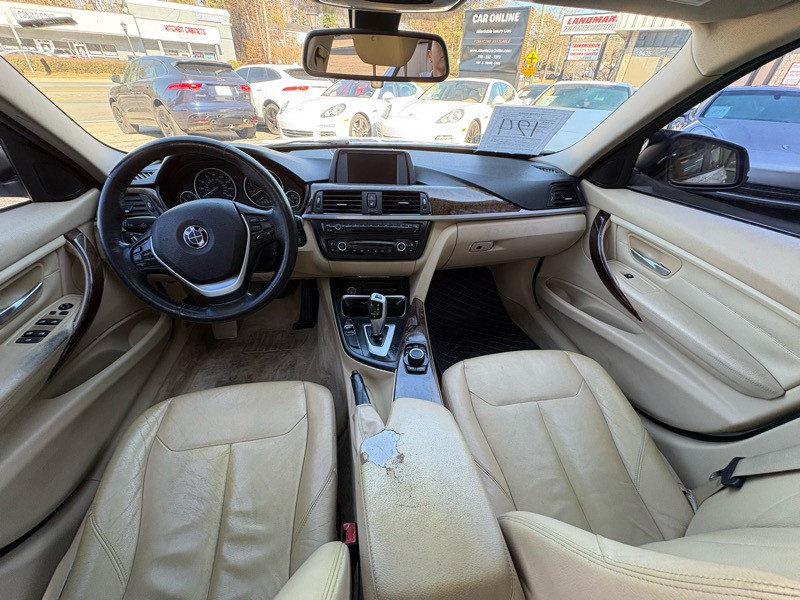 2014 BMW 3 Series Image 27