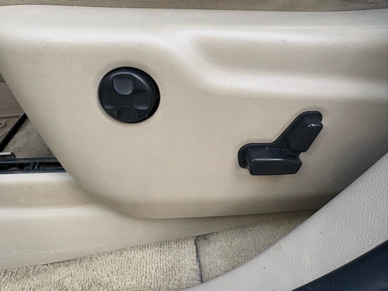 2014 Jeep Grand Cherokee Image 23