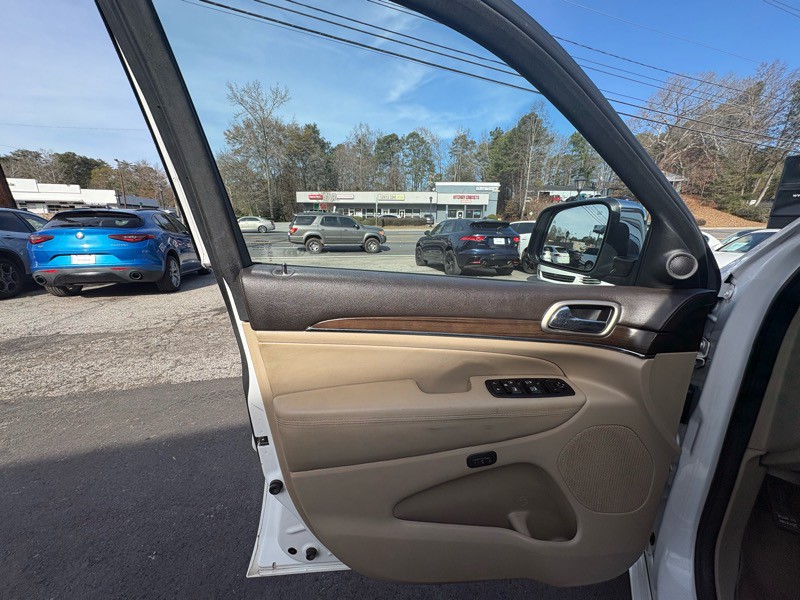 2014 Jeep Grand Cherokee Image 24