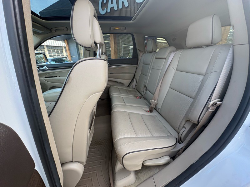 2014 Jeep Grand Cherokee Image 30