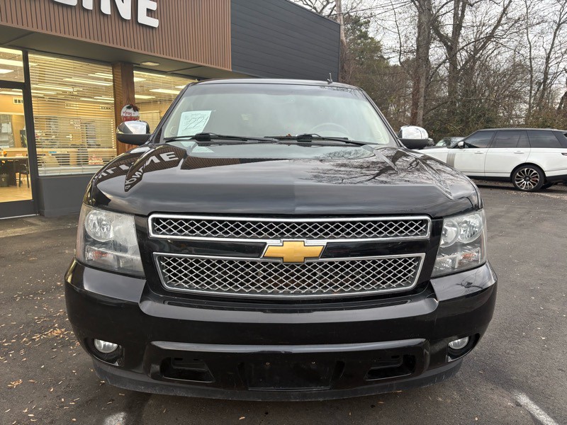2013 Chevrolet Tahoe Image 2