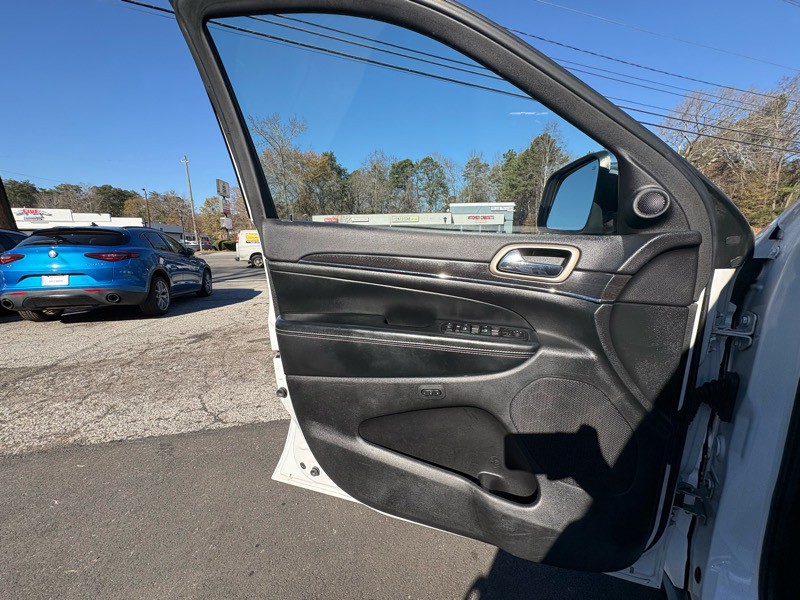 2015 Jeep Grand Cherokee Image 25