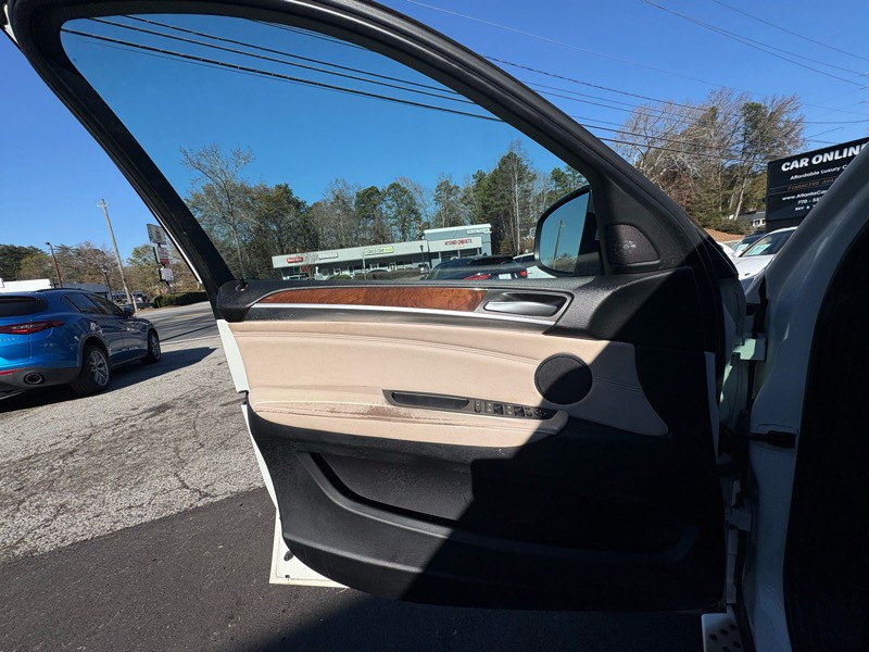 2014 BMW X6 Image 25