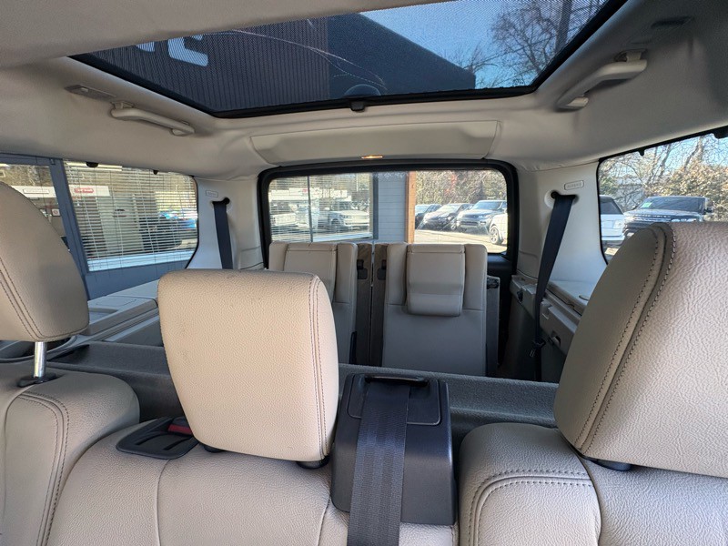 2010 Land Rover LR4 Image 34