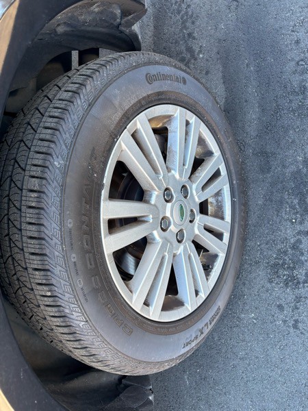 2010 Land Rover LR4 Image 39