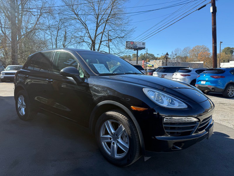 2014 Porsche Cayenne Image 2