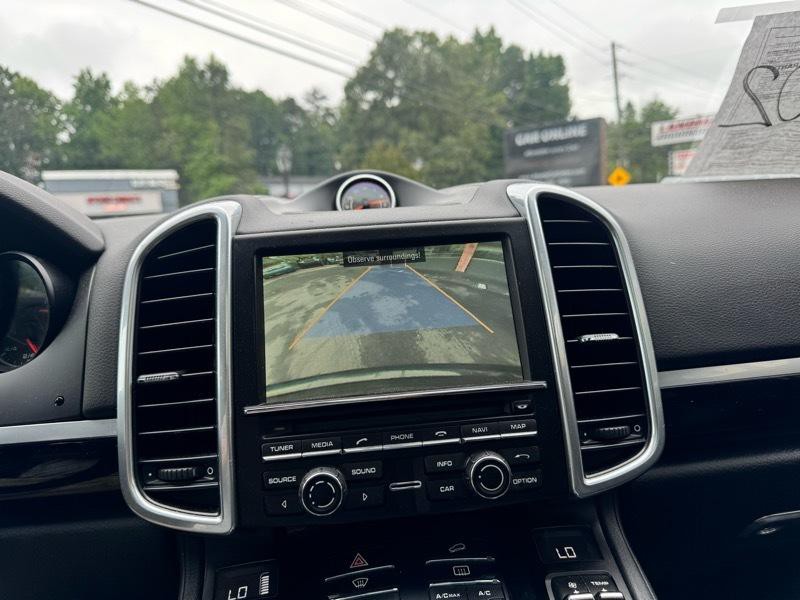 2014 Porsche Cayenne Image 17