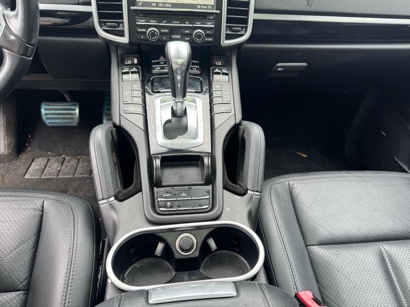 2014 Porsche Cayenne Image 21