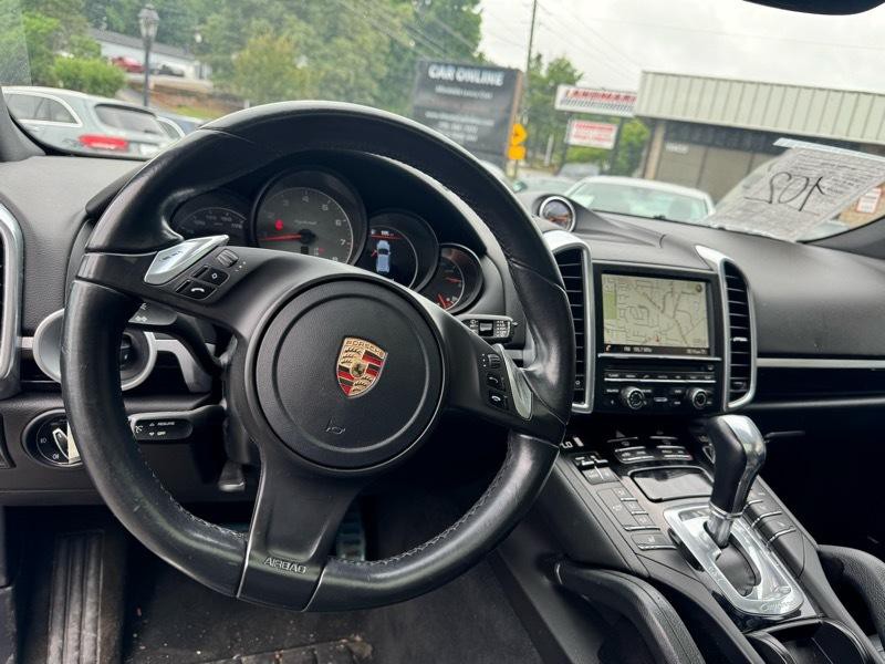 2014 Porsche Cayenne Image 22