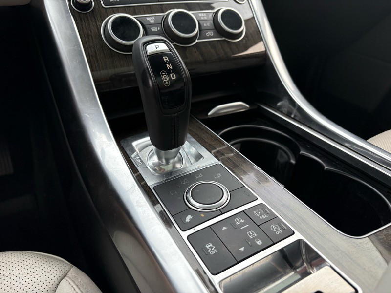 2016 Land Rover Range Rover Sport Image 24
