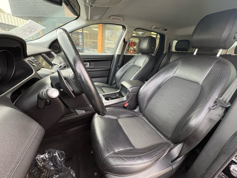 2016 Land Rover Discovery Sport Image 9