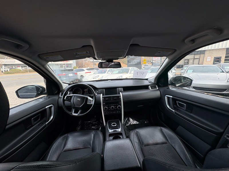 2016 Land Rover Discovery Sport Image 12